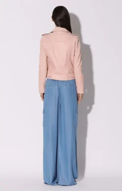 Jackets><noscript><img width=