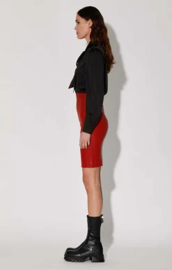 Tops><noscript><img width=