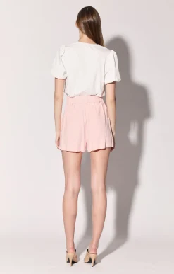 Bottoms><noscript><img width=