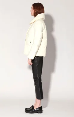 Jackets><noscript><img width=