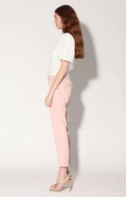 Tops><noscript><img width=