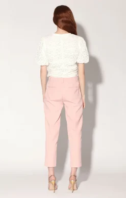 Tops><noscript><img width=