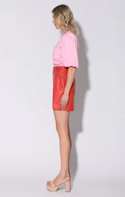 Tops><noscript><img width=