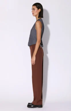 Bottoms><noscript><img width=