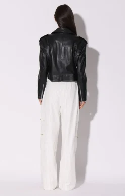 Leather><noscript><img width=