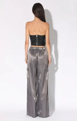 Bottoms><noscript><img width=