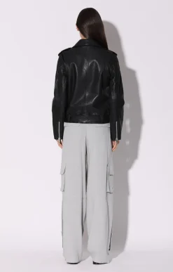 Jackets><noscript><img width=