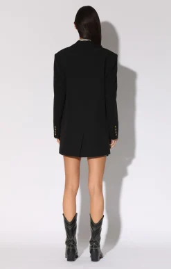 Jackets><noscript><img width=