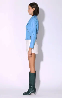 Leather><noscript><img width=