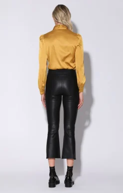 Bottoms><noscript><img width=