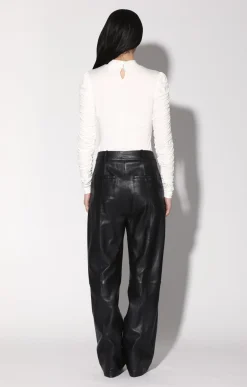 Bottoms><noscript><img width=