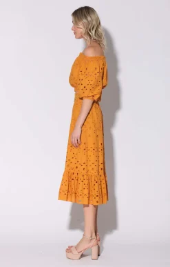 Bottoms><noscript><img width=