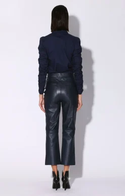 Tops><noscript><img width=