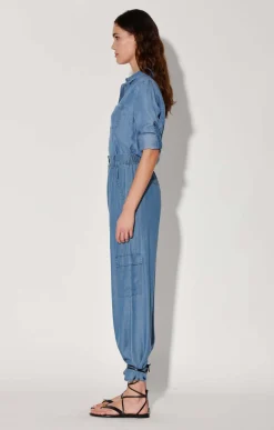 Tops><noscript><img width=