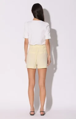 Tops><noscript><img width=