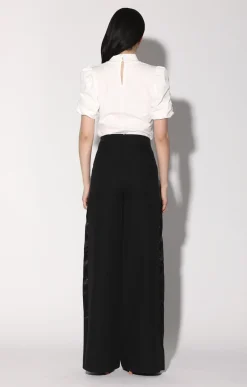 Tops><noscript><img width=