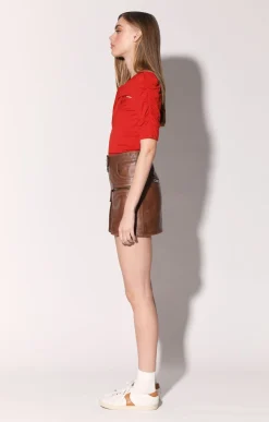 Tops><noscript><img width=